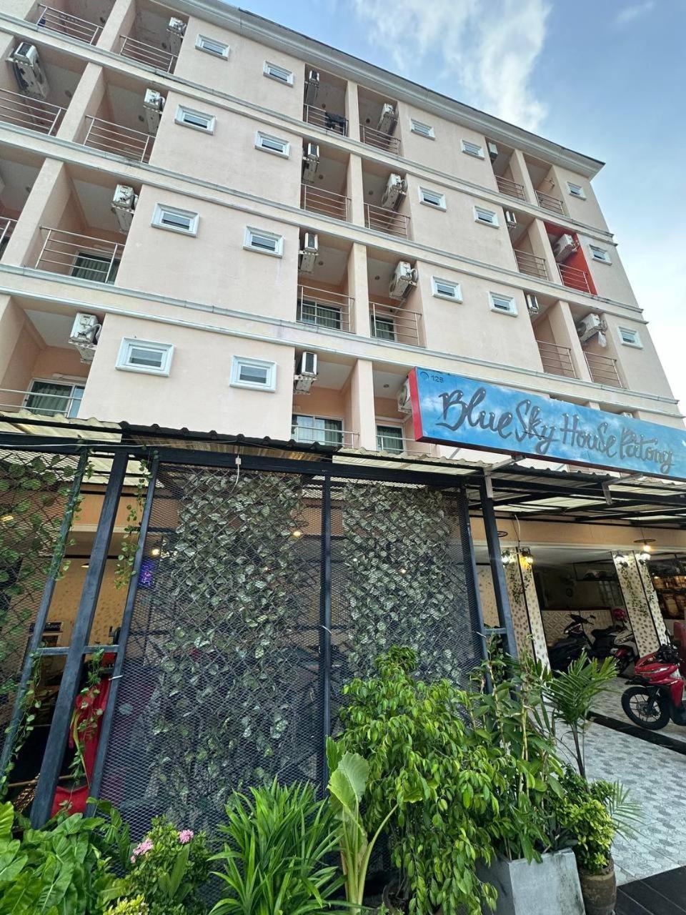 Blueskyhouse Patong Hotell Exteriör bild